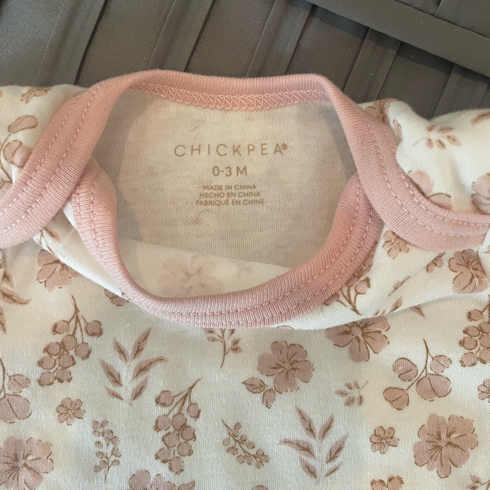 Three Short Sleeve Onesies, Sz 0-3 Months. Two Kyle & Deena, One Chickpea. - Picture 9 of 10